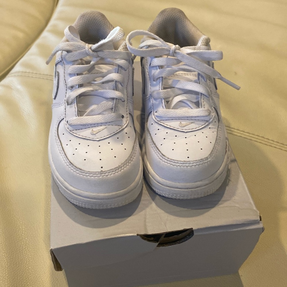 Nike FORCE 1 (White)